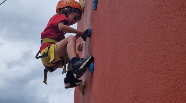 Escalada viajes escolares en Guadalajara